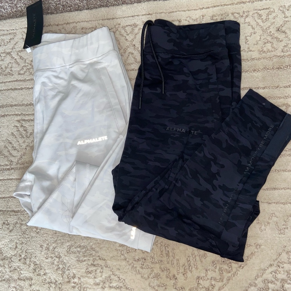 Alphalete mens camo joggers